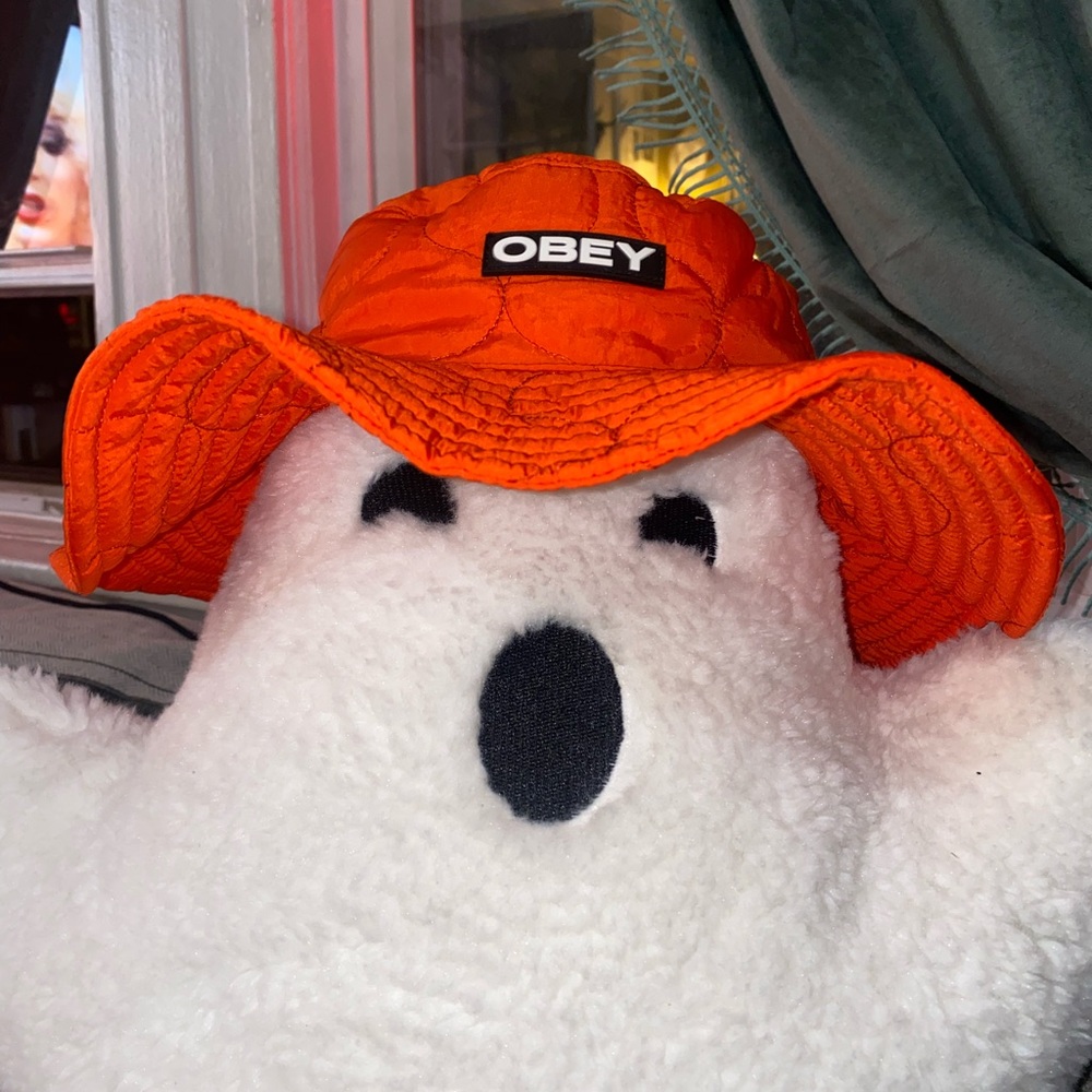Obey bucket hat